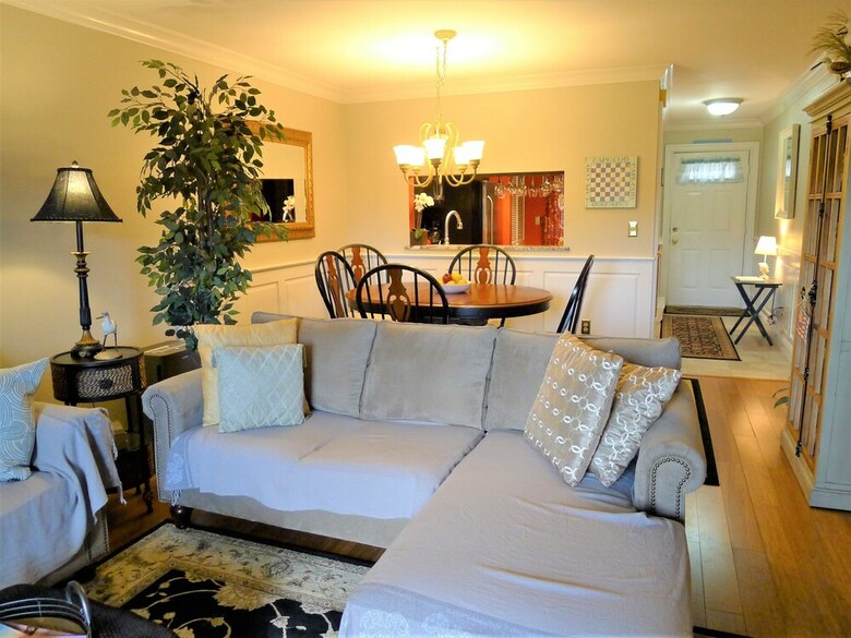 112 Chilton - 2 Bedroom Condo