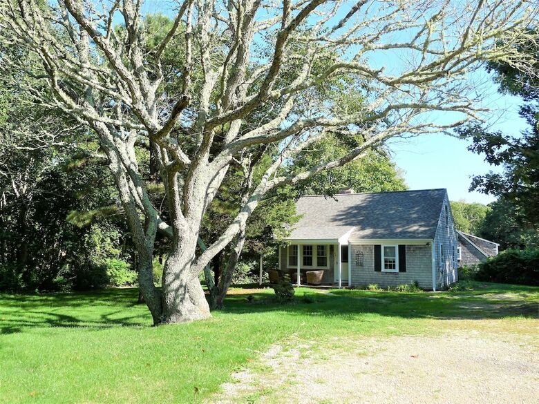 64 Rock Harbor - 3 Bedroom House
