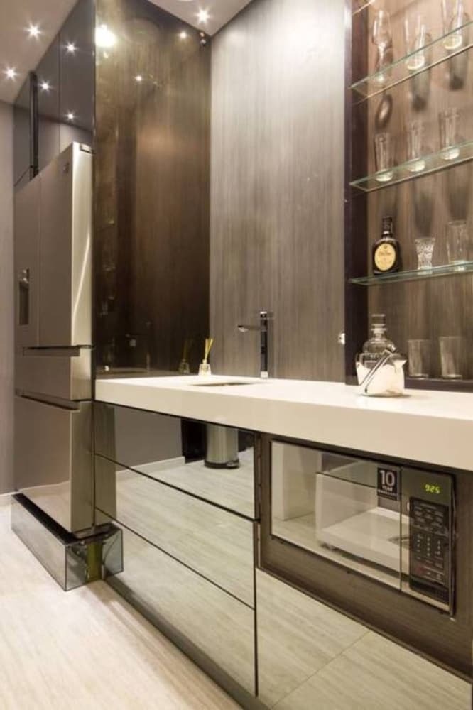 Aparthotel Ultra Luxury 2 Bed Loft In Lleras