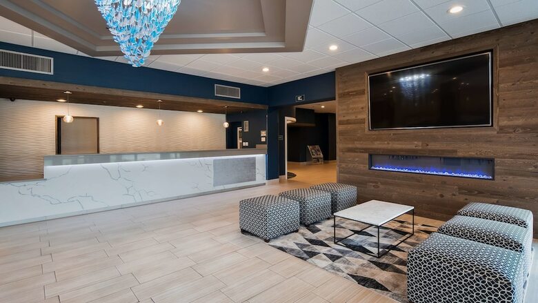 Best Western Plus Columbia River Hotel & Conference Center