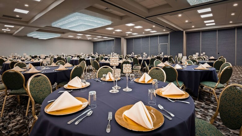 Best Western Plus Columbia River Hotel & Conference Center