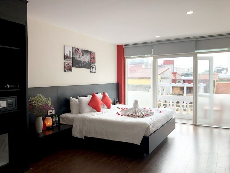 Monsieur Diesel Hang Bac Hotel