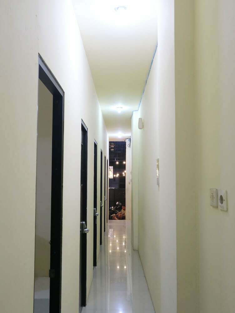 Hostal Kamar Keluarga Jelambar Syariah