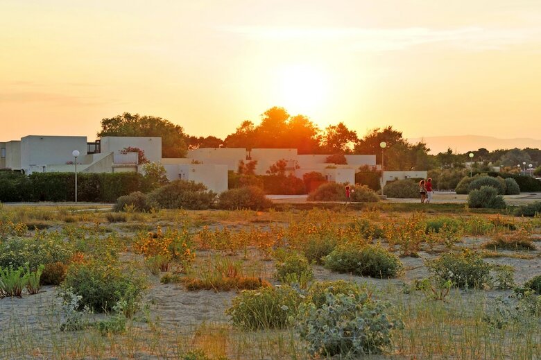 Vvf Villages "les Portes Du Roussillon" Le Barcar�s