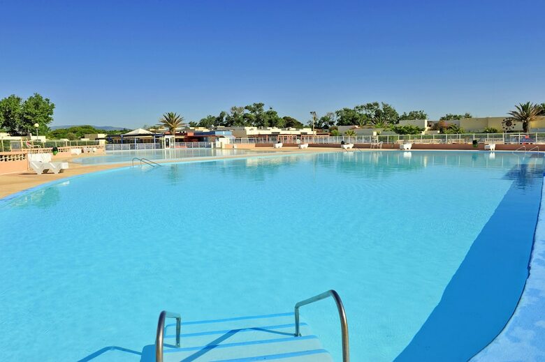Vvf Villages "les Portes Du Roussillon" Le Barcar�s