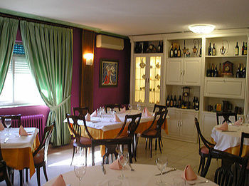 Hostal Restaurante Carolina