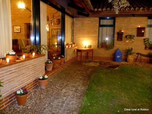 Hostal Casa Rural El Roblon
