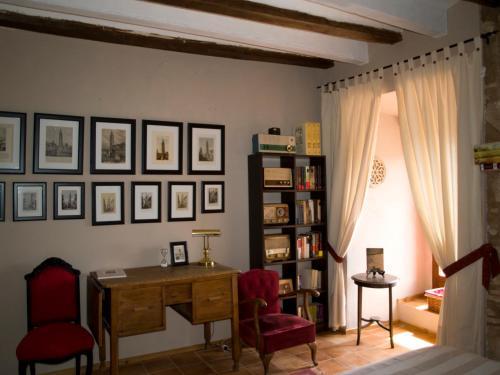Hostal Castillo De Grisel