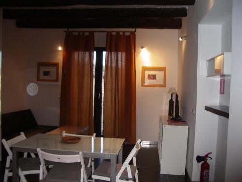 Apartamentos Rurales La Fonda