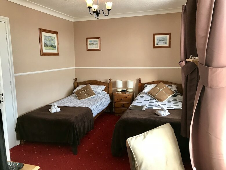 Hotel The Molyneux Guesthouse