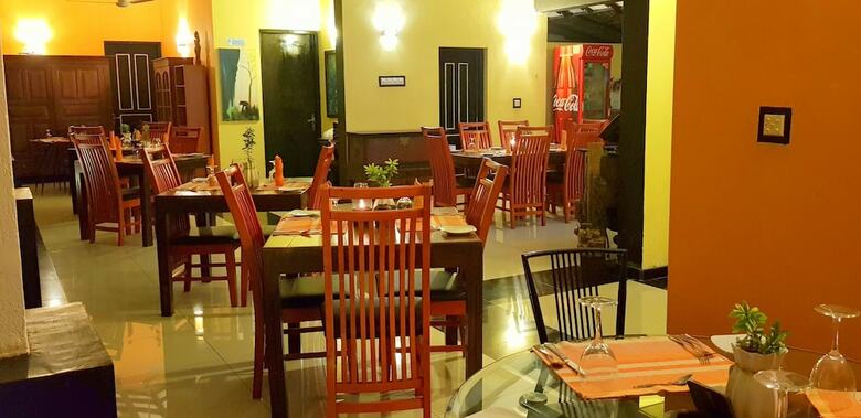 Hotel Flower Garden Lake Resort