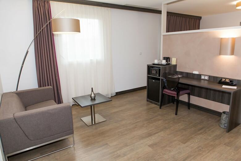 Hotel Restaurant Le Domaine Des Oliviers