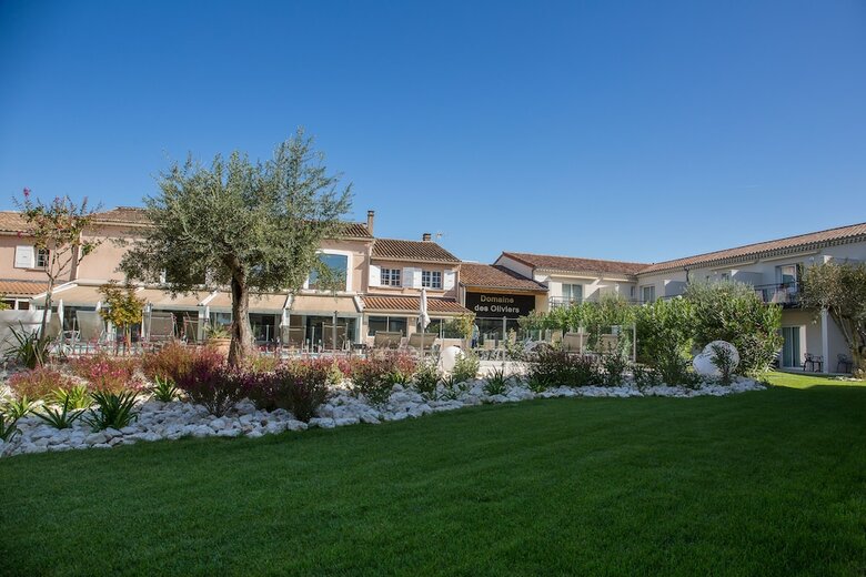 Hotel Restaurant Le Domaine Des Oliviers
