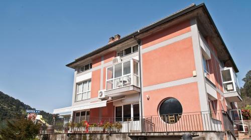 Hotel El Mirador Del Nal�n