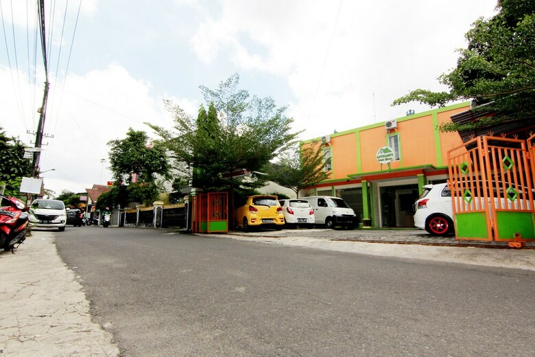 Hotel Masrilink's Guest House