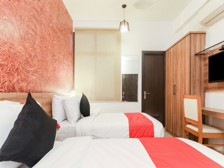 Hotel Edition O 30047 Signature Inn