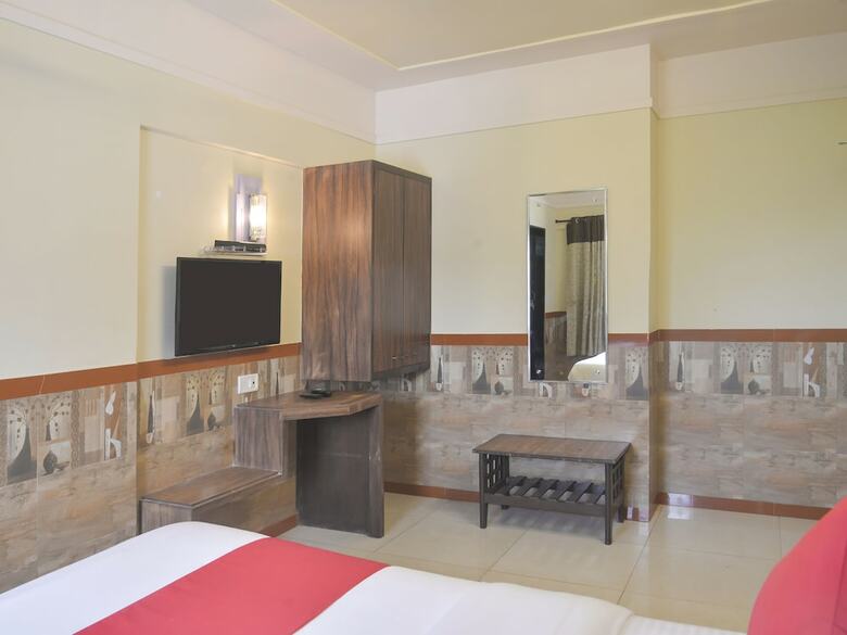 Hotel Oyo 18615 Jaya Mahal