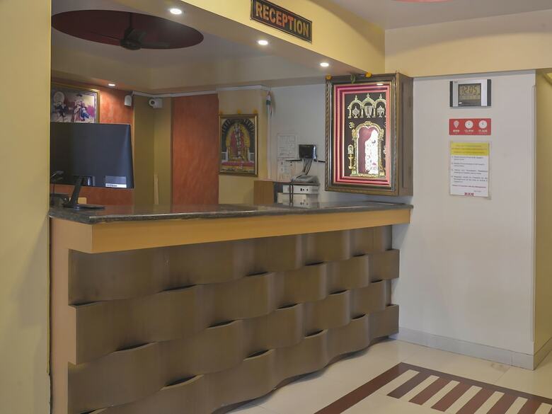 Hotel Oyo 18615 Jaya Mahal