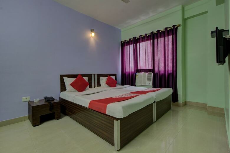 Oyo 4843 Hotel City Palace