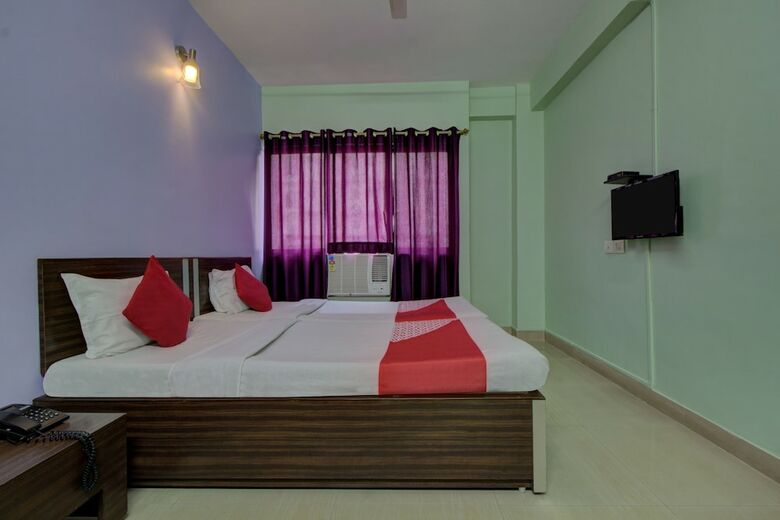 Oyo 4843 Hotel City Palace