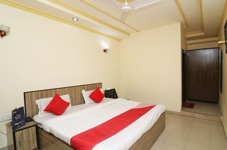 Hotel Oyo 24951 Vaibhav Palace