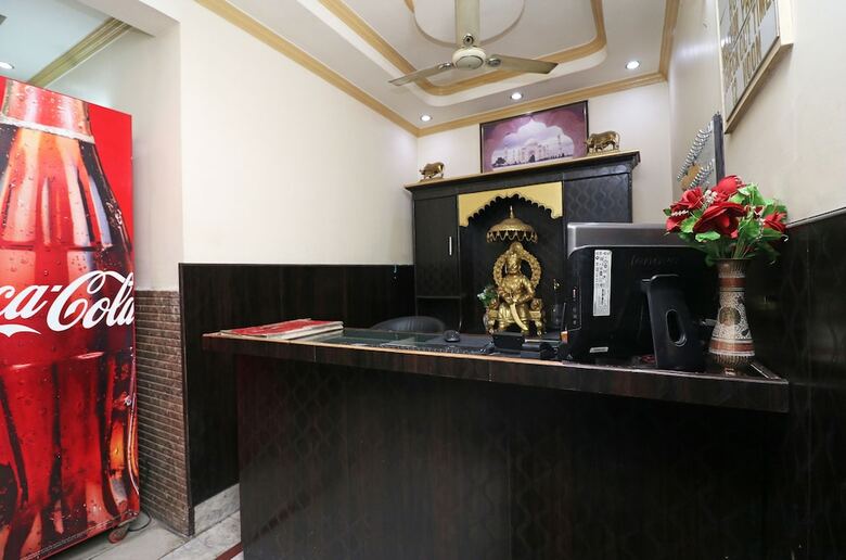 Hotel Oyo 24951 Vaibhav Palace