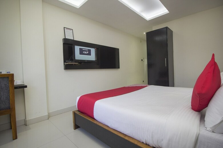Oyo 24798 Kiwi Hotel Yavachi