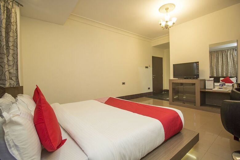Oyo 24798 Kiwi Hotel Yavachi