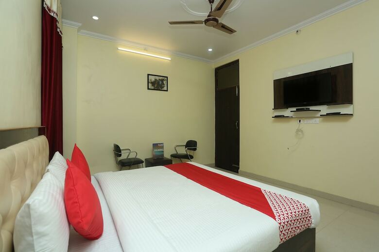 Hotel Oyo 16995 Sr Blessings