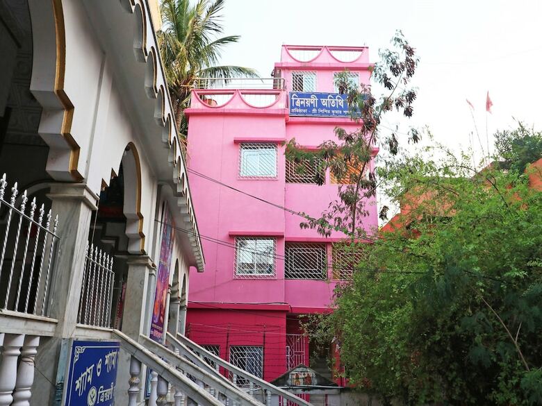 Hotel Oyo 16496 Trinayani Atithi Niwas