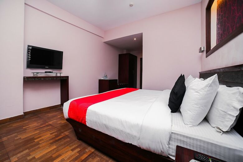 Hotel Edition O 30052 Chinmay Resorts
