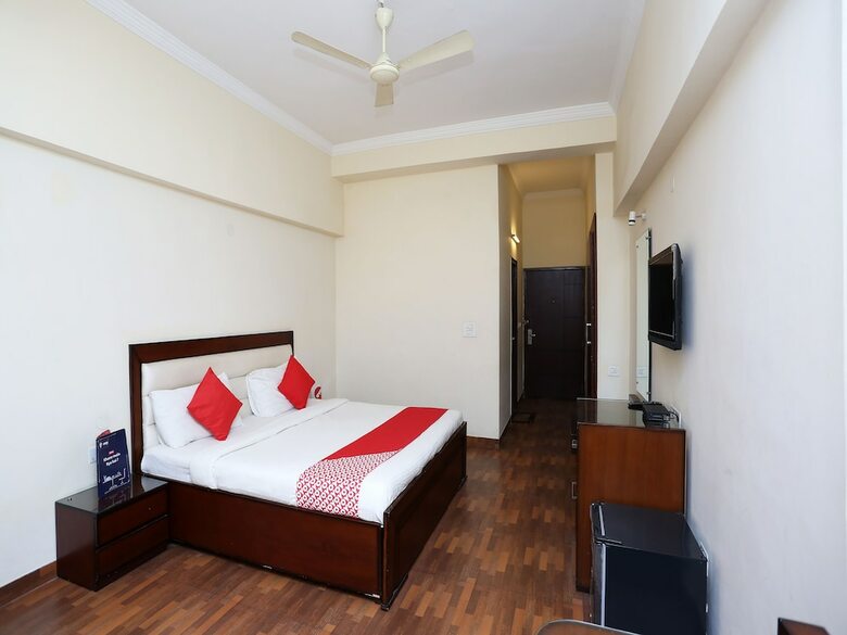Hotel Oyo 19567 Shimla Resort