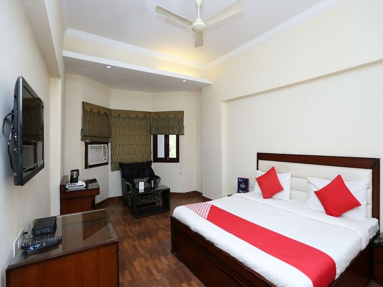 Hotel Oyo 19567 Shimla Resort