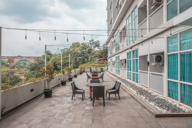 Hostal Oyo Flagship 214 Appartel Taman Melati