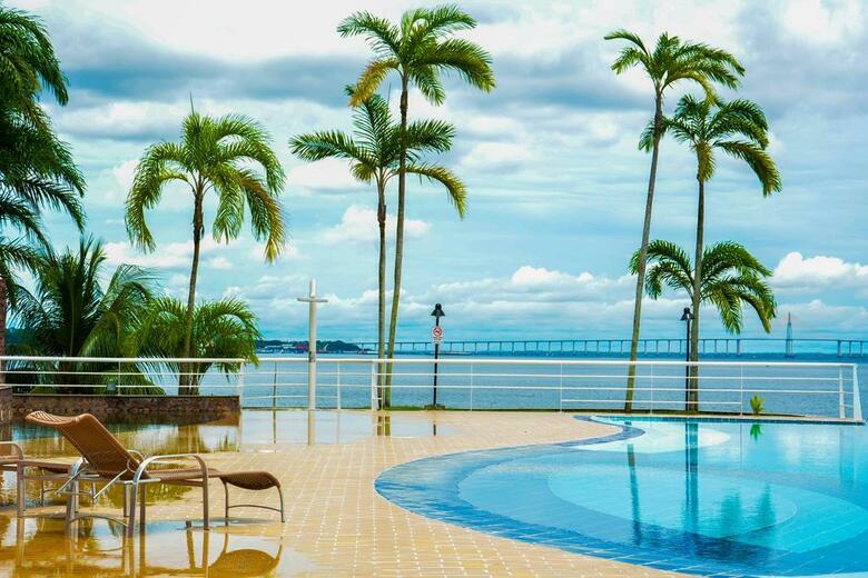 Tropical Executive Hotel