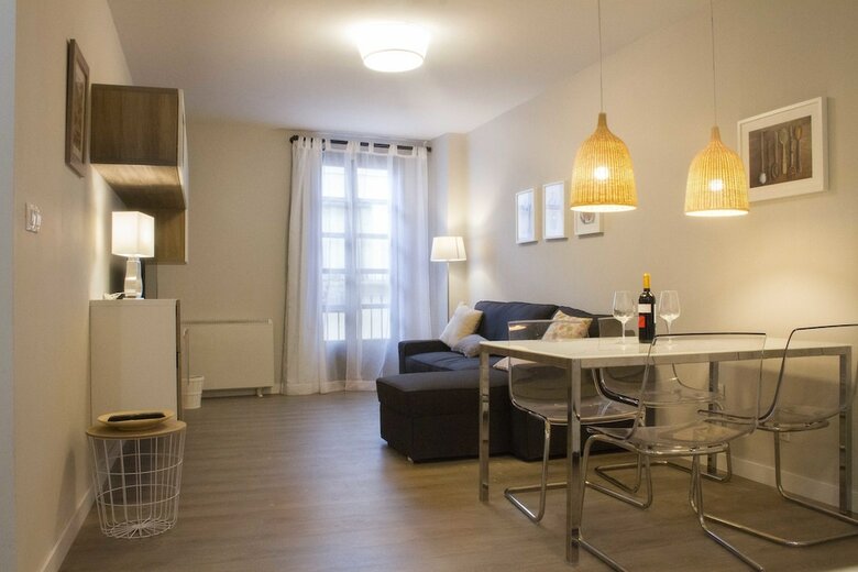 Apartamentos C�ntrico Burgas Termal Casco Hist�rico