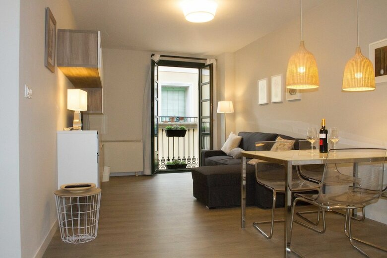 Apartamentos C�ntrico Burgas Termal Casco Hist�rico