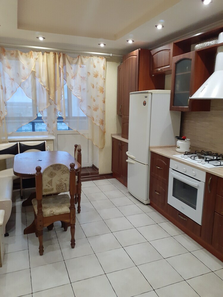 Apartment On Vokzalnaya 77-31