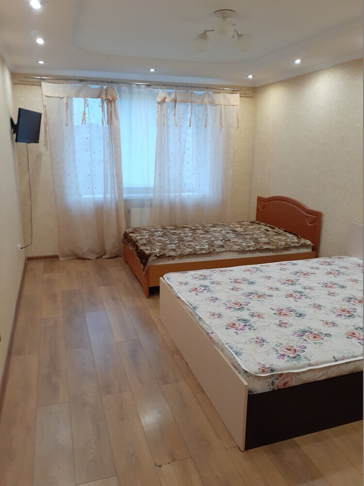 Apartment On Vokzalnaya 77-31
