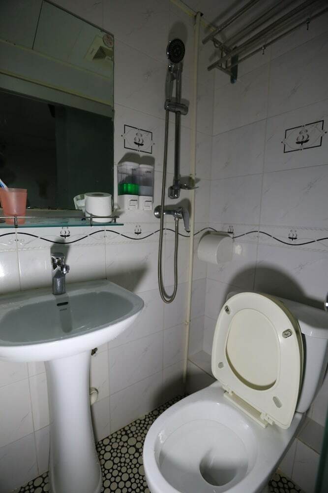 Hotel Everest Hostel Block E