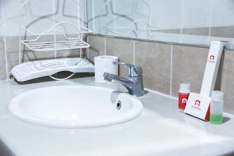 2br Hampton's Park Apartment Near Pondok Indah