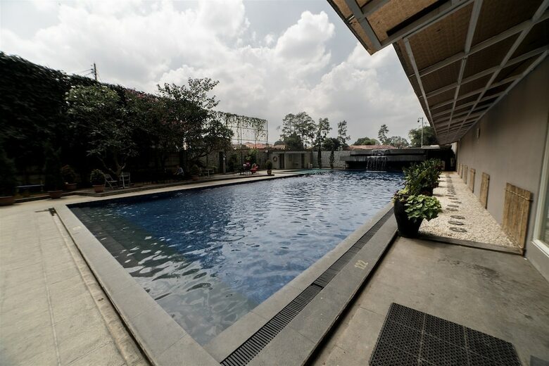 Modest 2br Apartment At Galeri Ciumbuleuit 2