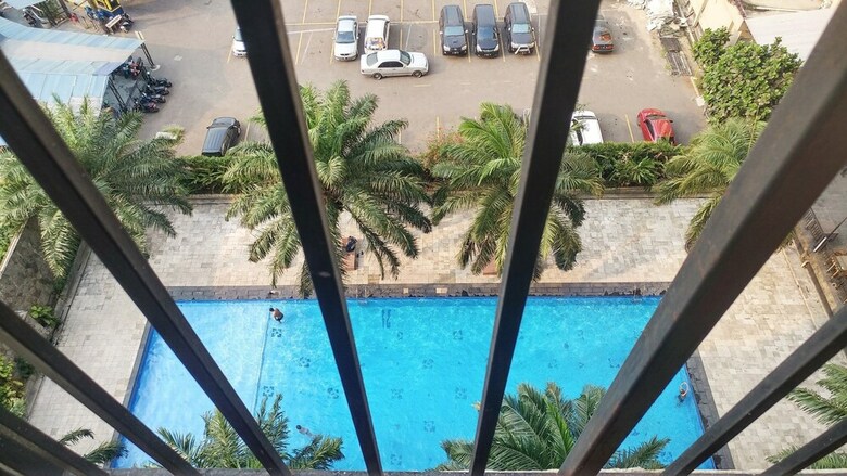 Relaxing 2br Mutiara Bekasi Apartment