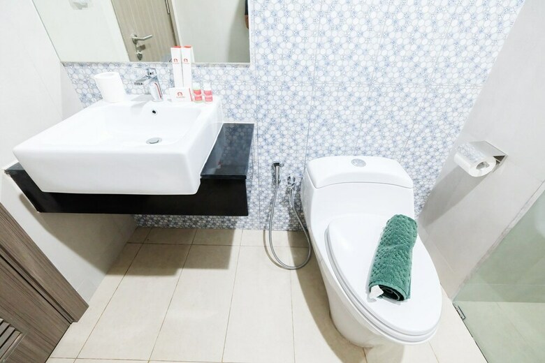 Luxurious 2br St. Moritz Puri Apartment With Private Lift