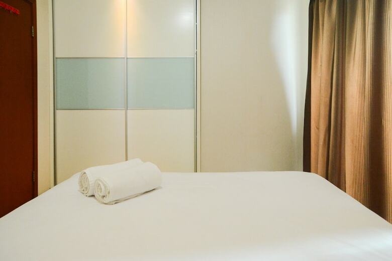 Strategic Location 1br Apartment Thamrin Residence