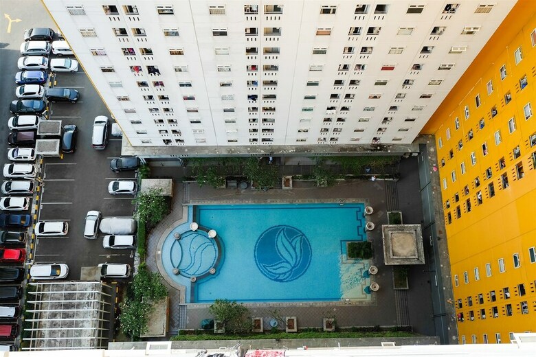 Budget 2br Green Pramuka City Apartment