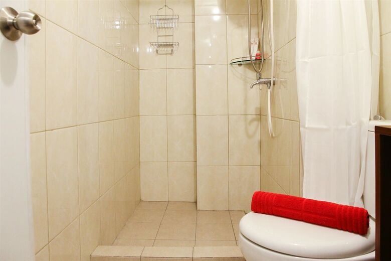 Deluxe And Modern 2br The Springlake Summarecon Apartment