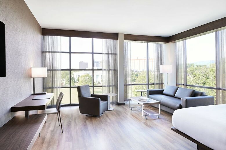 AC Hotel By Marriott Huntsville Downtown