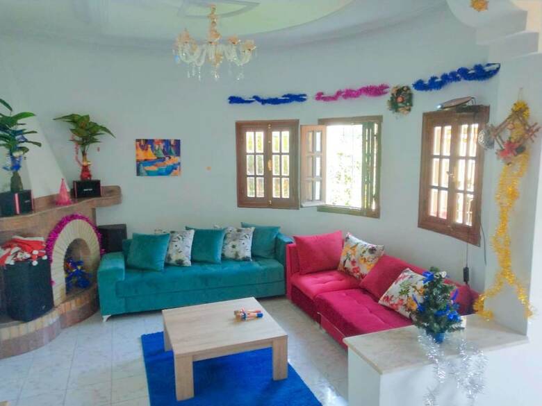 Hostal Blue And White House