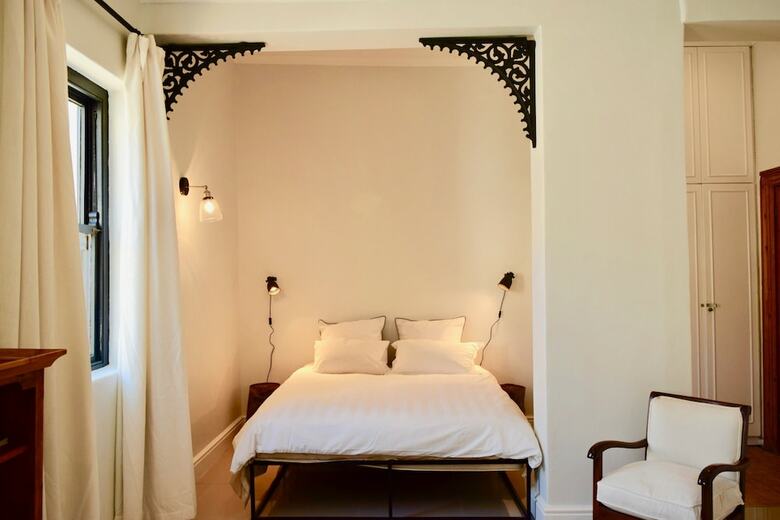 2 Bedrooms Apartment With Beautiful Views Next To Park